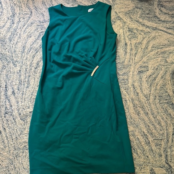 Calvin Klein flattering turquoise, side rusched shift dress 8P - Picture 1 of 6